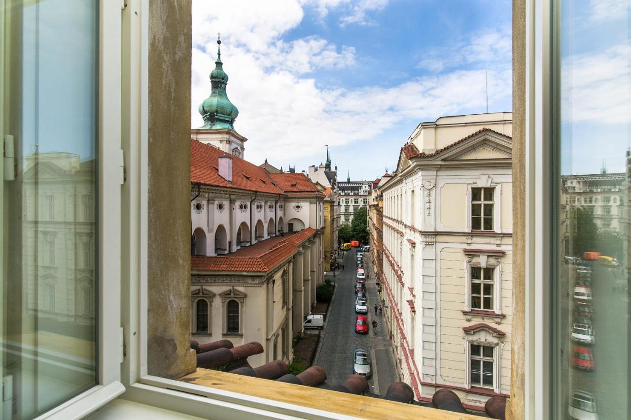 Salvator Church Great Apartments Praha Bagian luar foto